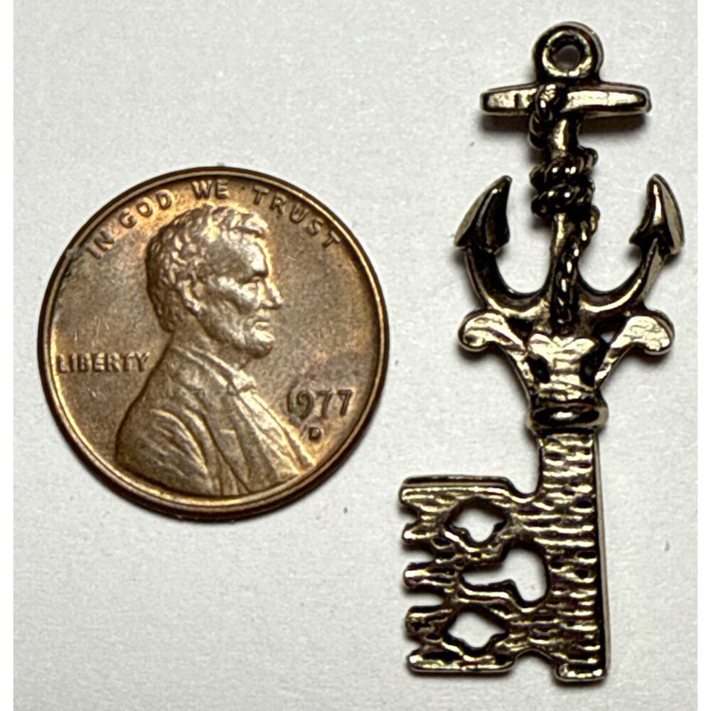 Vintage Silver Tone Skeleton Key Anchor Metal Charm 1I